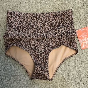 Kortni Jeane ruffle bottom